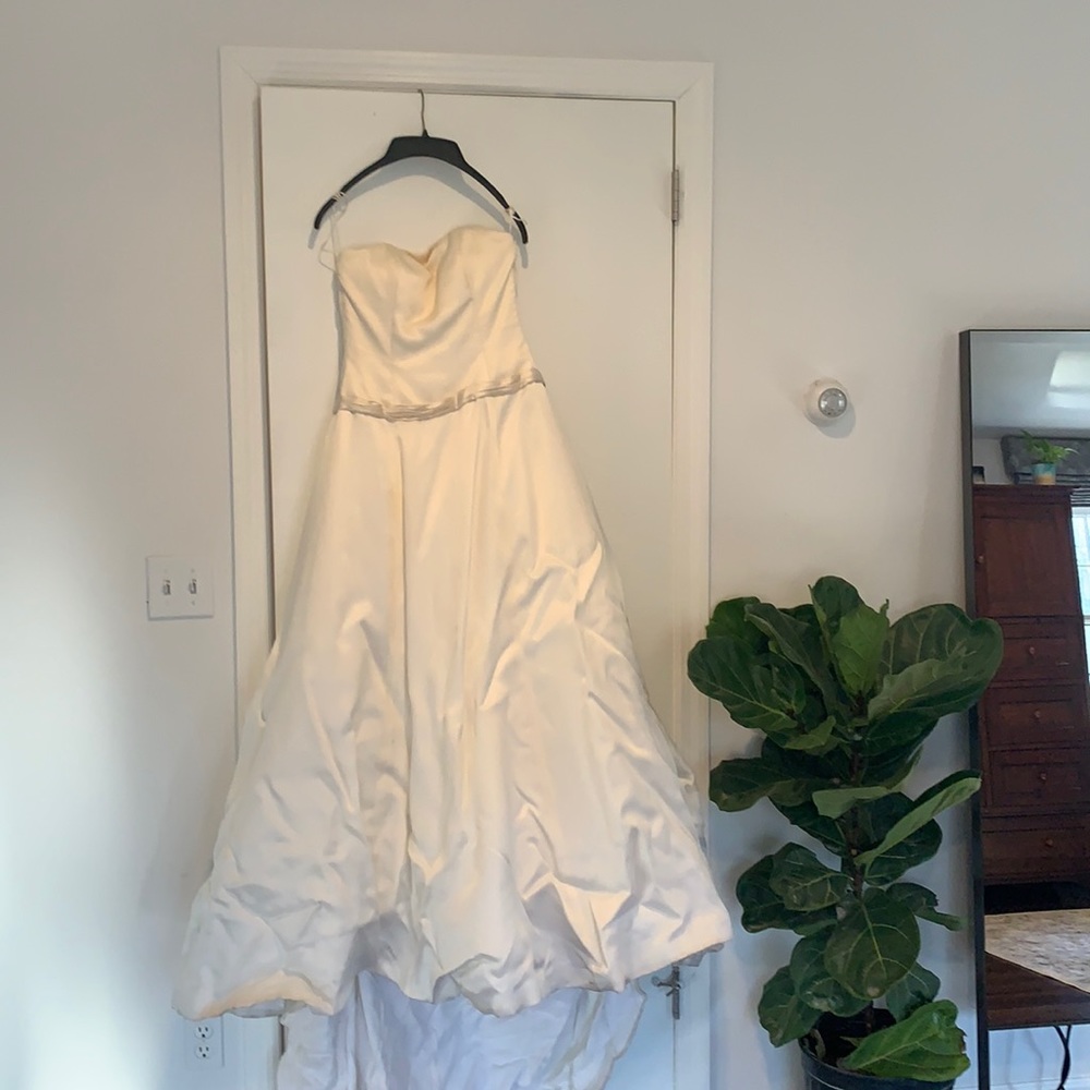 Gorgeous silk organza wedding gown